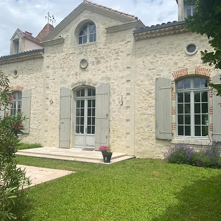 Manoir Blanche Et Tables D Hotes Pensión Villeneuve-sur-Lot
